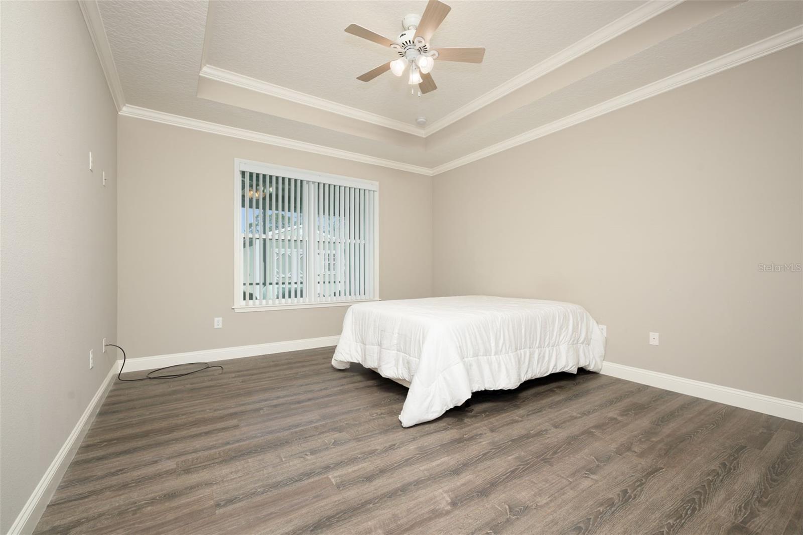 Image 21 of 51 For 3 Lake Charles Place