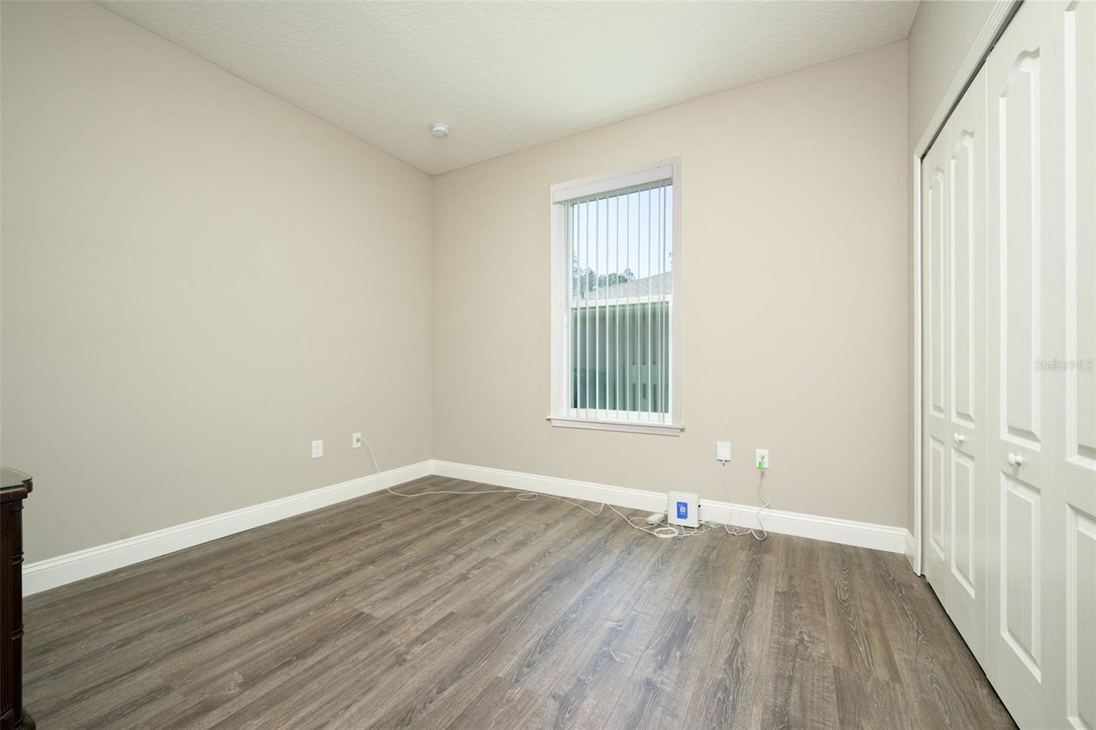 Image 28 of 51 For 3 Lake Charles Place