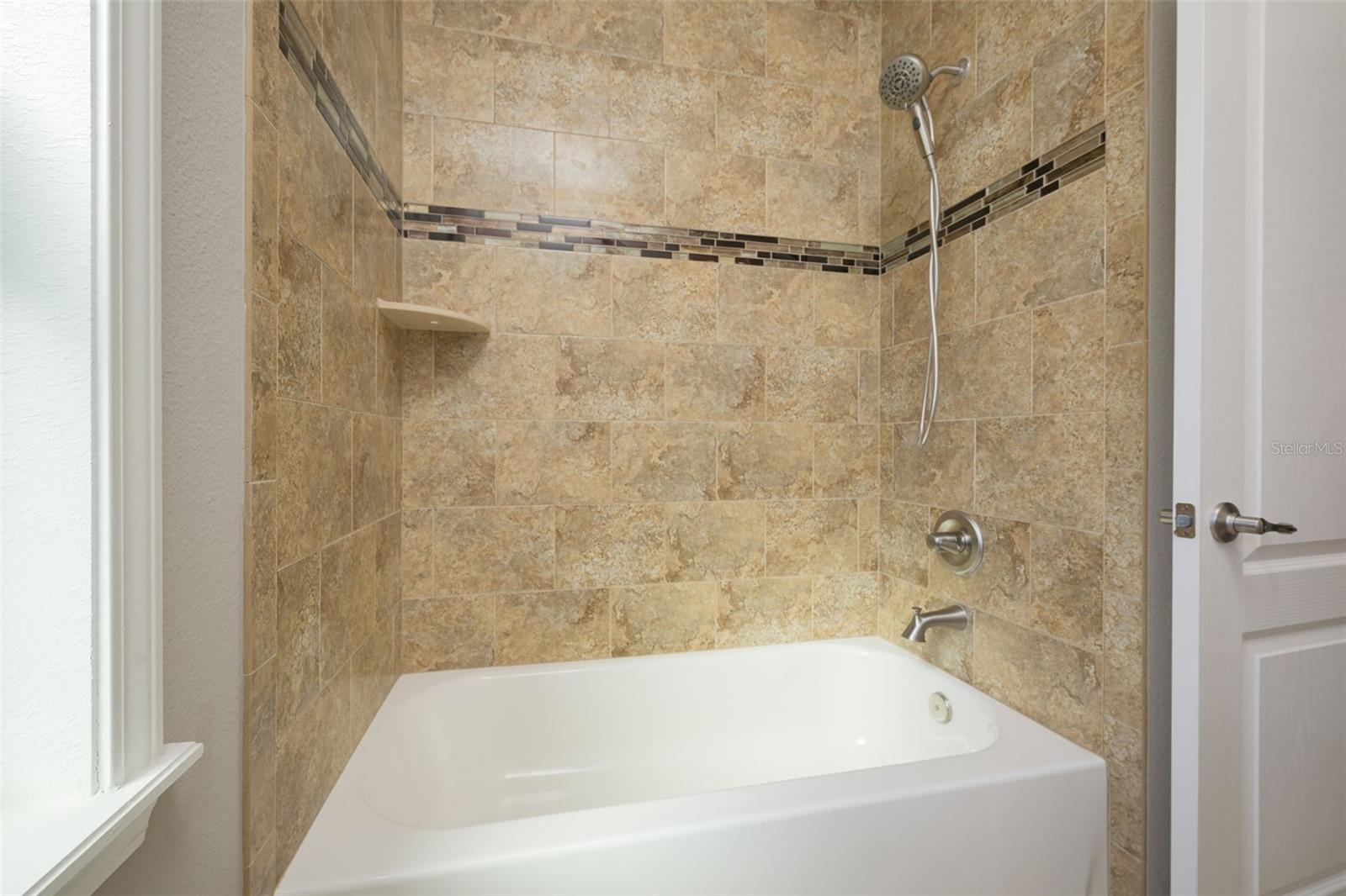 Image 31 of 51 For 3 Lake Charles Place