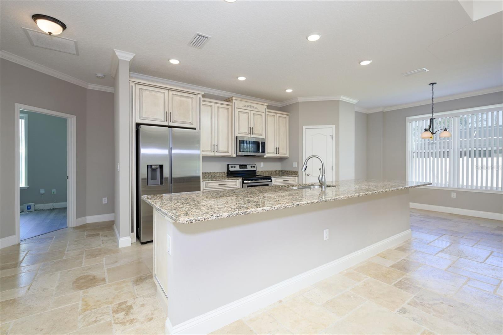 Image 7 of 51 For 3 Lake Charles Place