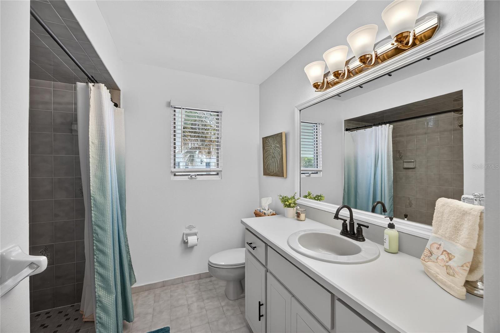 Image 21 of 51 For 59 Ocean Street