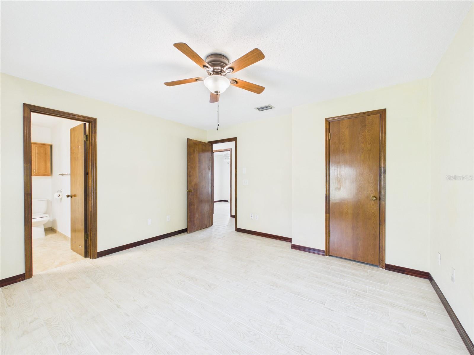 Image 11 of 27 For 632 Cherokee Lane