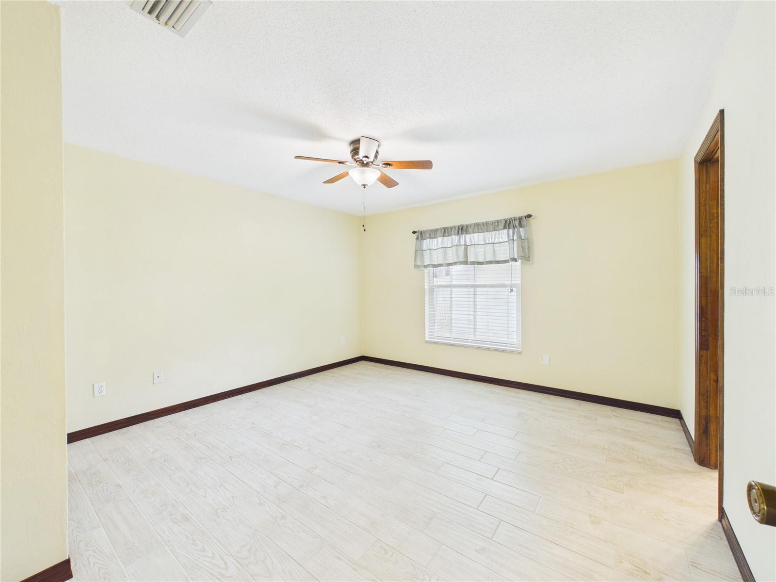 Image 12 of 27 For 632 Cherokee Lane