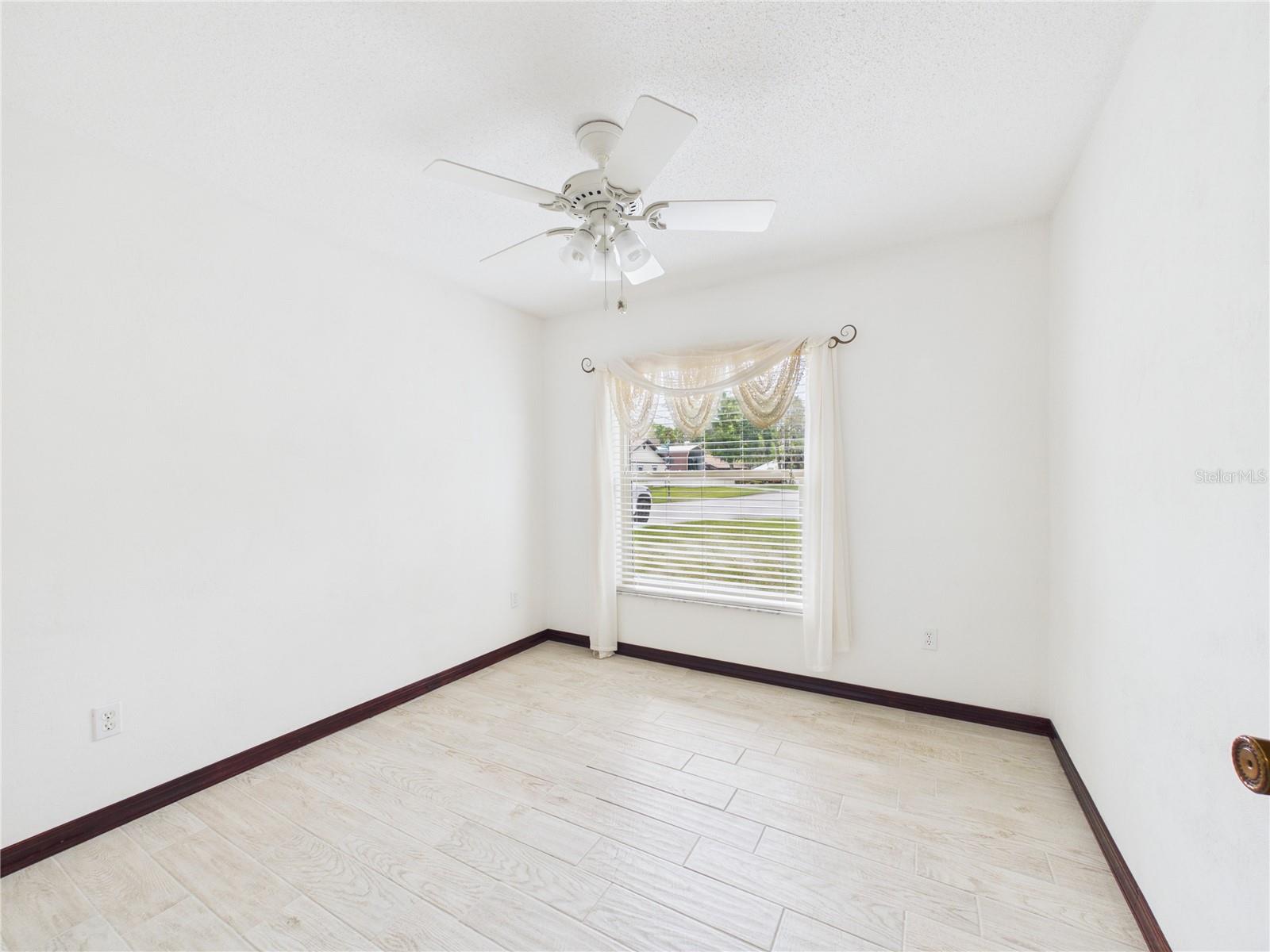 Image 14 of 27 For 632 Cherokee Lane