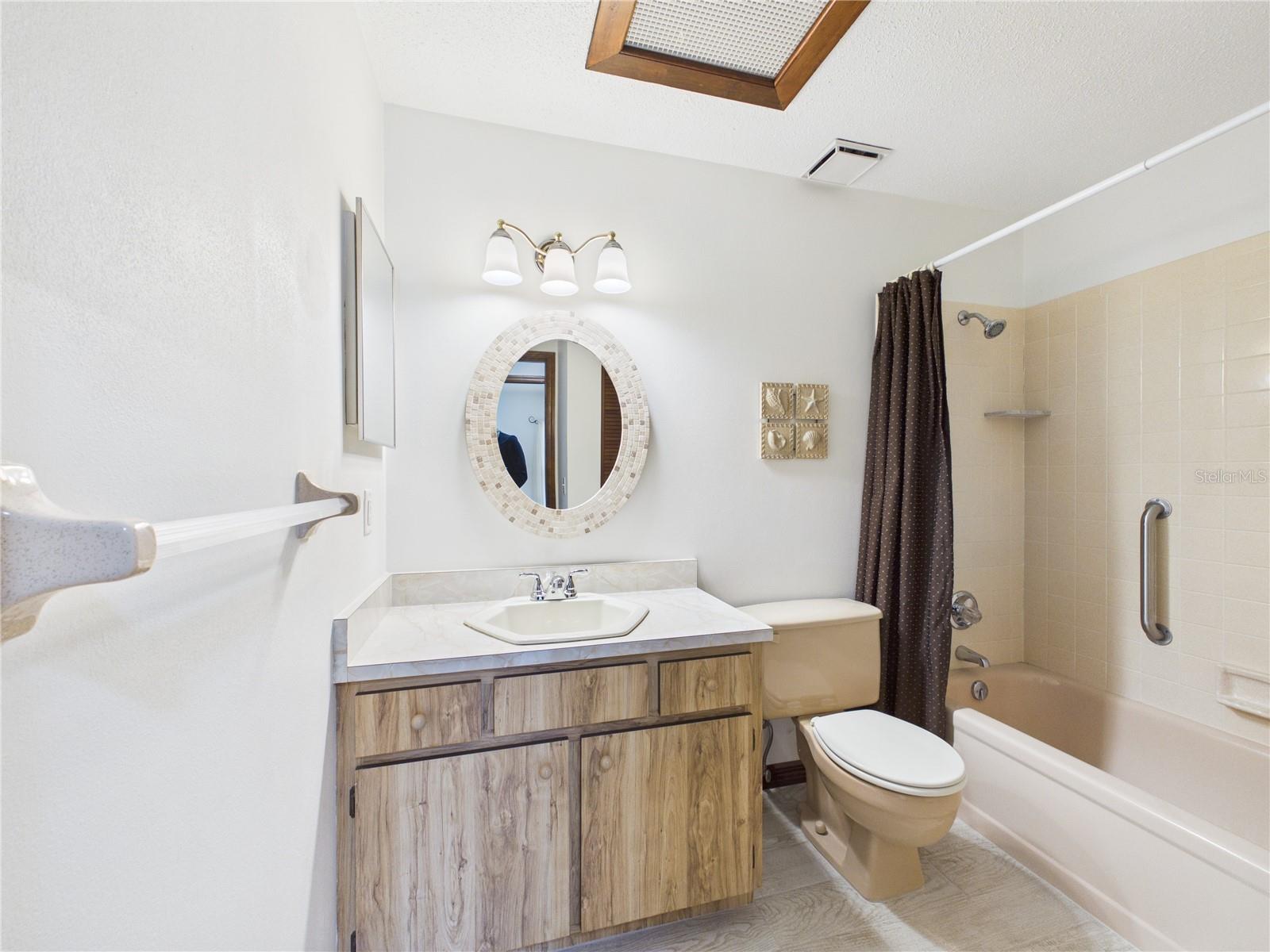 Image 18 of 27 For 632 Cherokee Lane