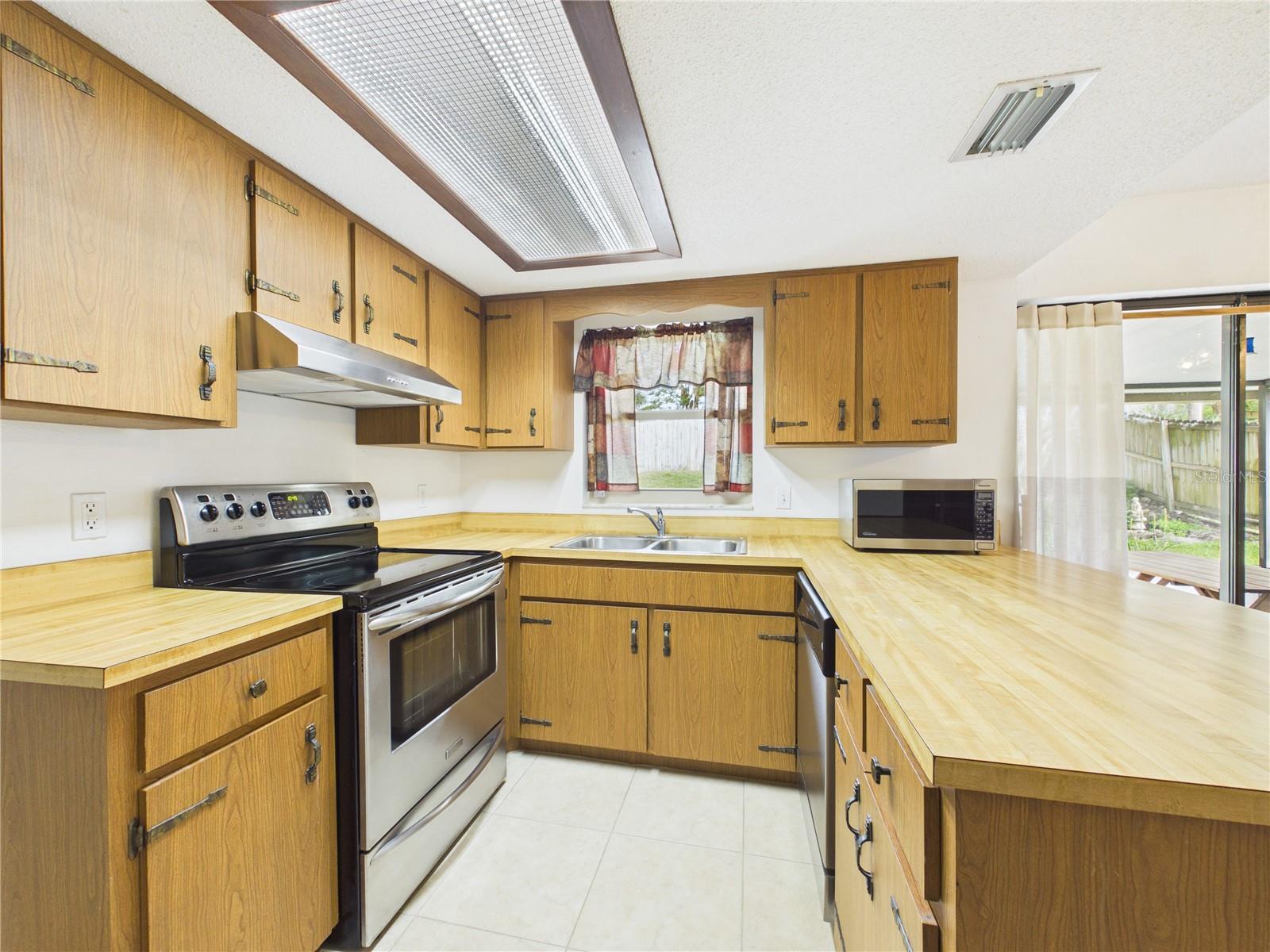 Image 5 of 27 For 632 Cherokee Lane