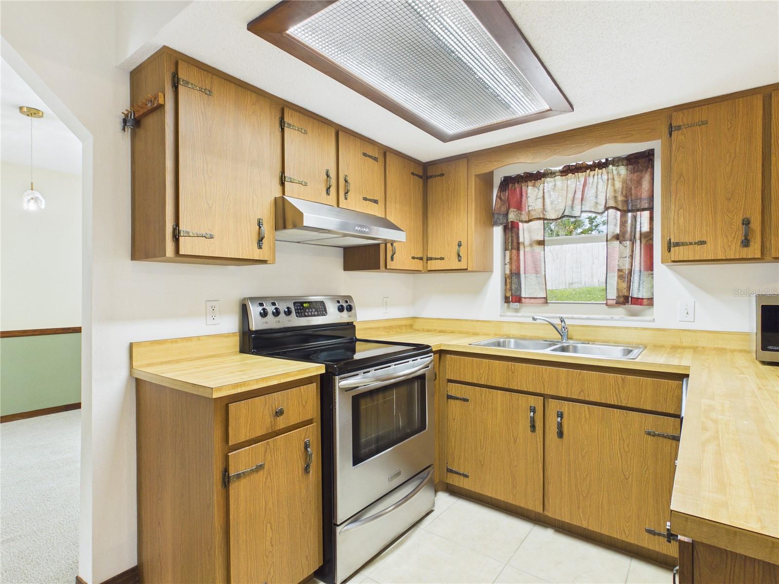 Image 6 of 27 For 632 Cherokee Lane