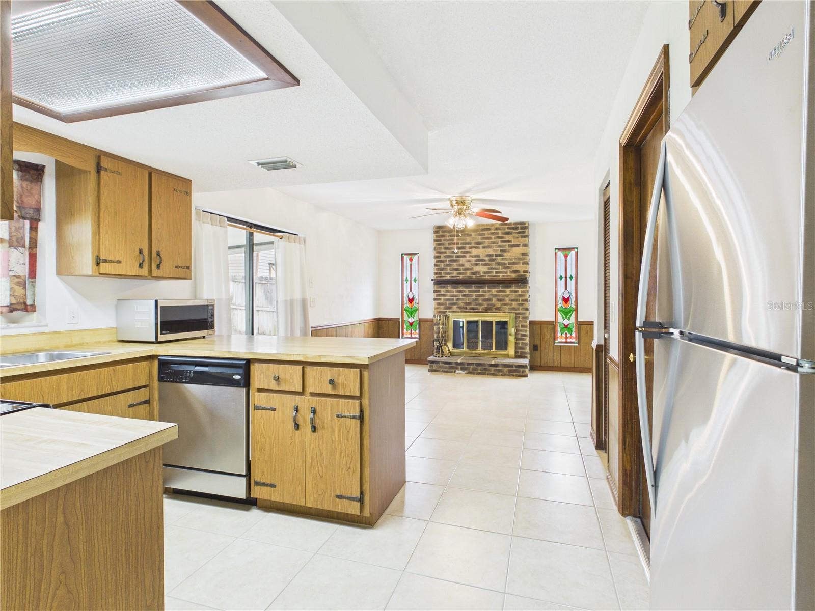 Image 7 of 27 For 632 Cherokee Lane