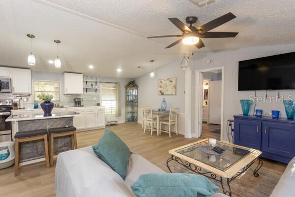 Image 8 of 32 For 1290 Rosewood Street