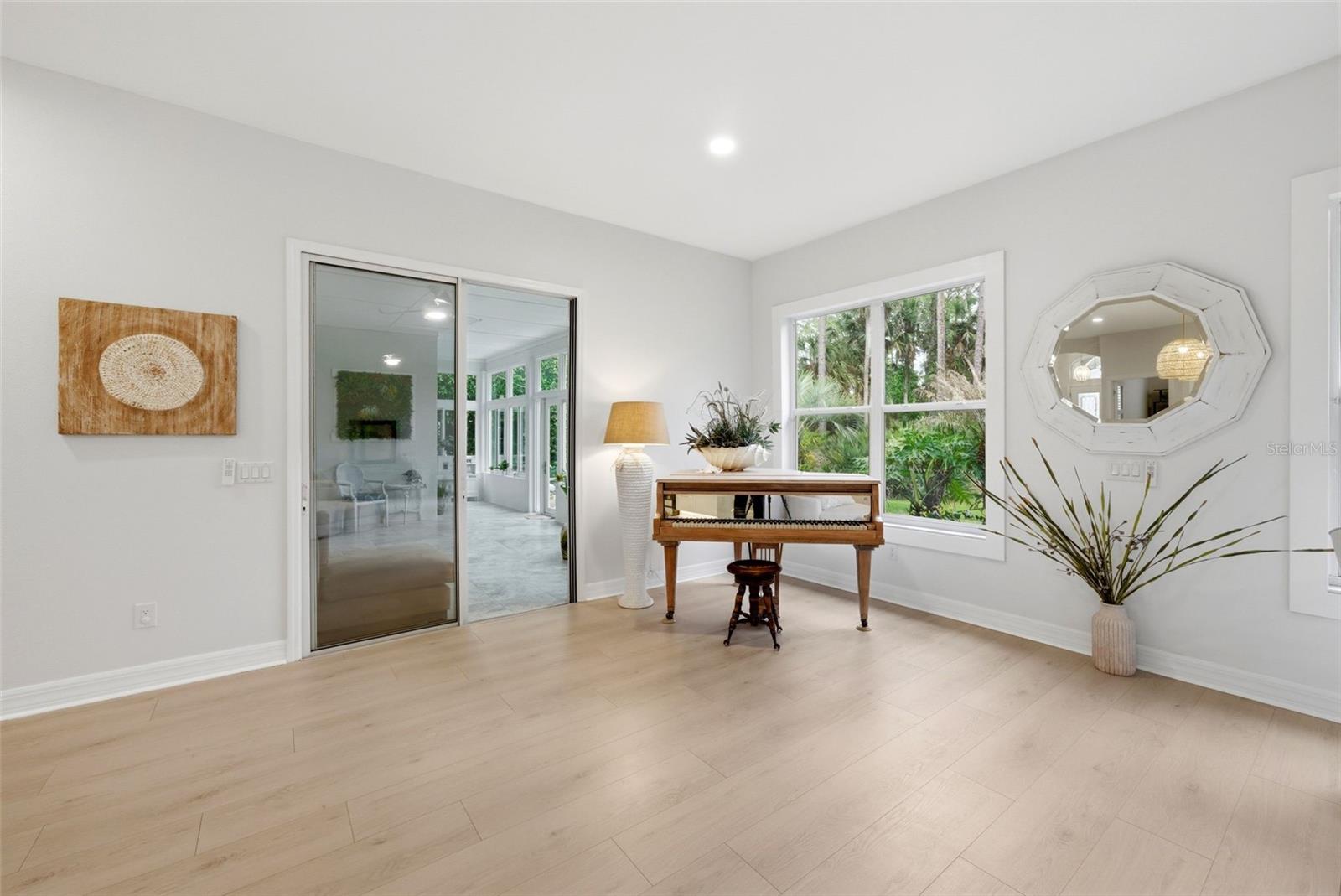 Image 17 of 83 For 4 Augusta Trail