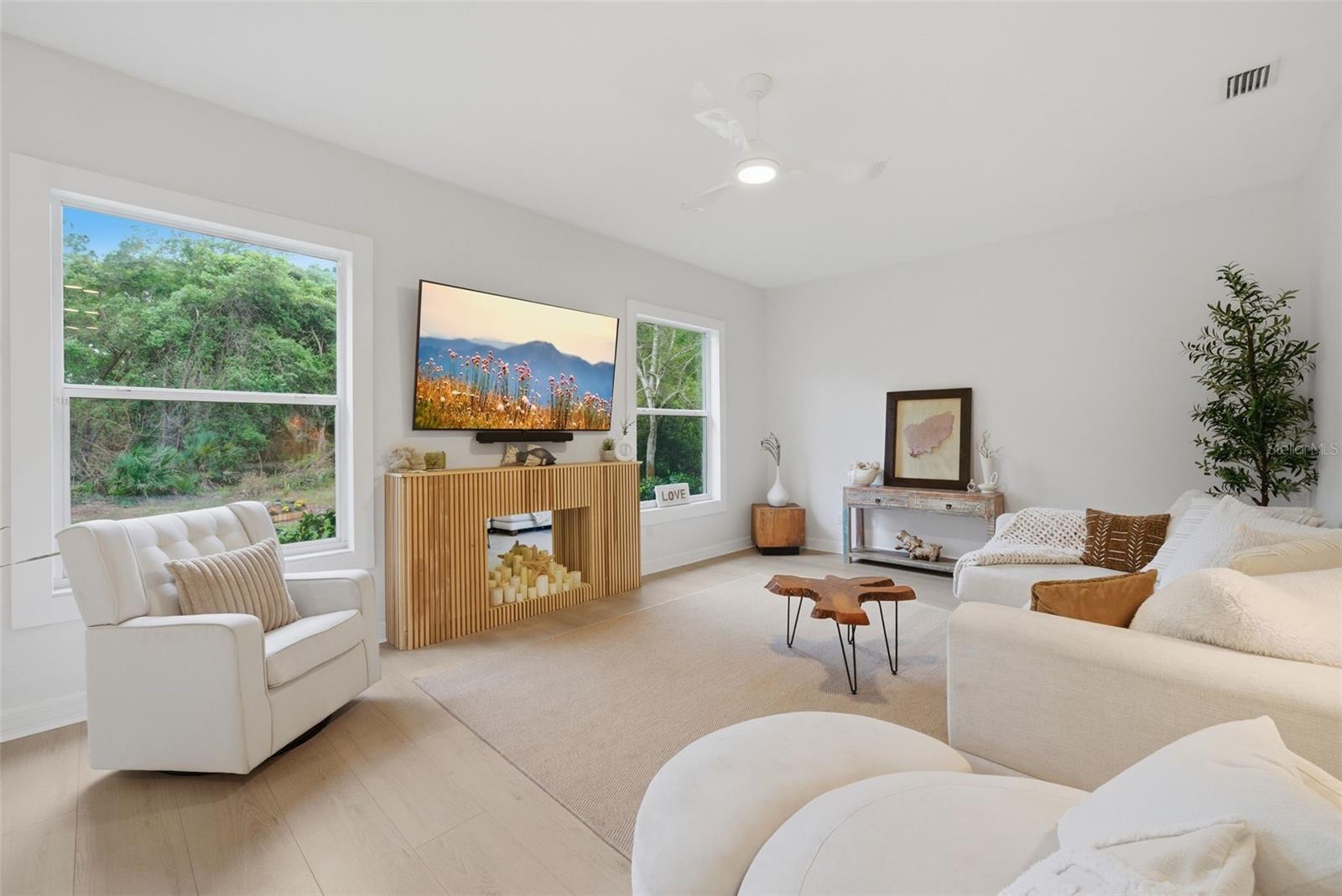 Image 18 of 83 For 4 Augusta Trail