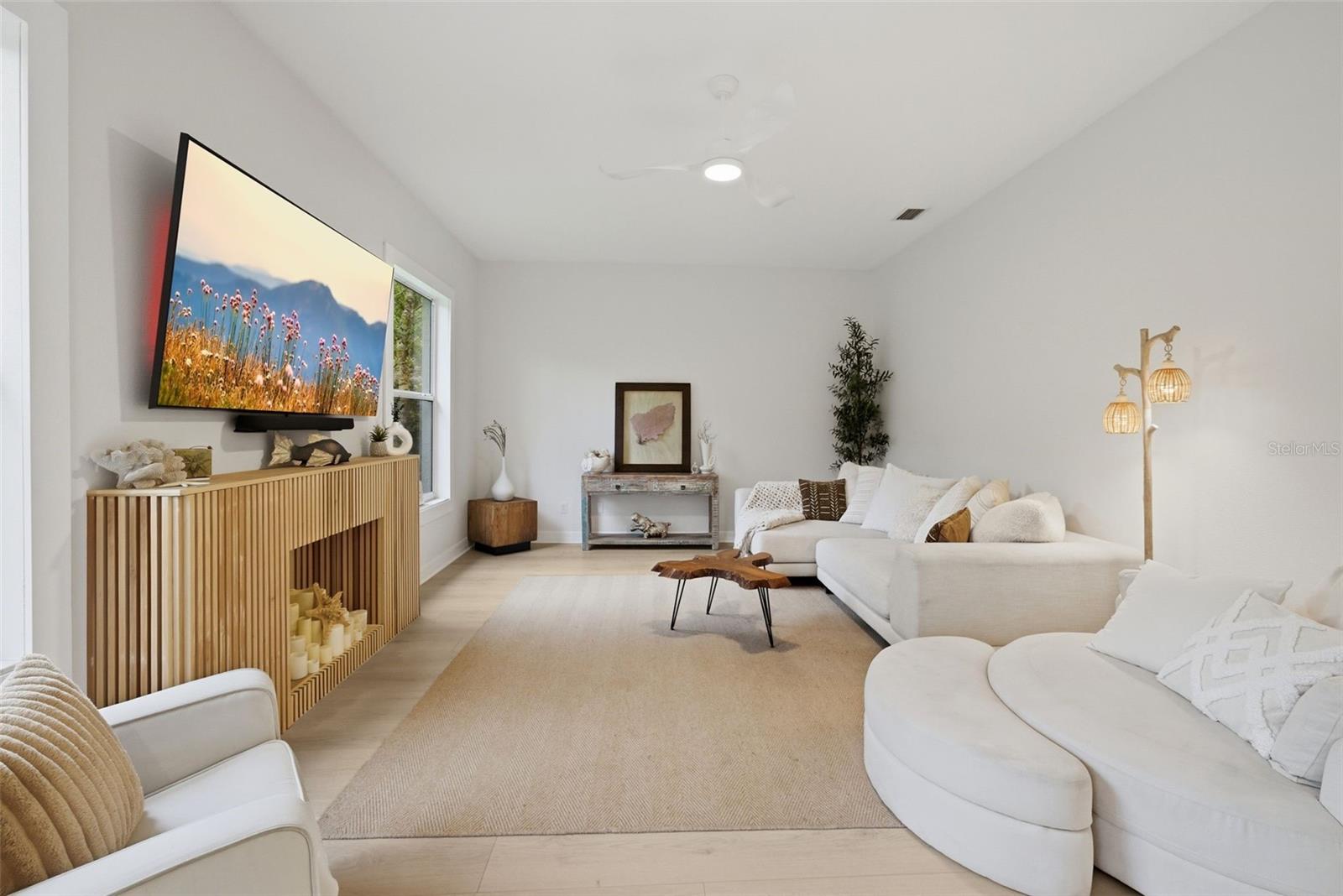 Image 19 of 83 For 4 Augusta Trail