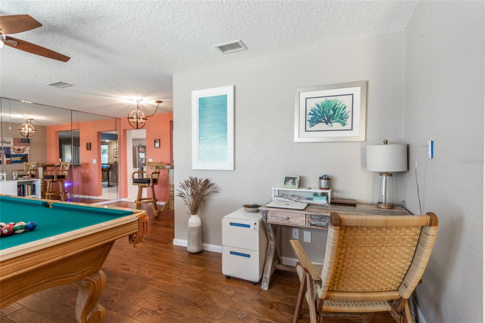 Image 14 of 66 For 11 Clearview Court S