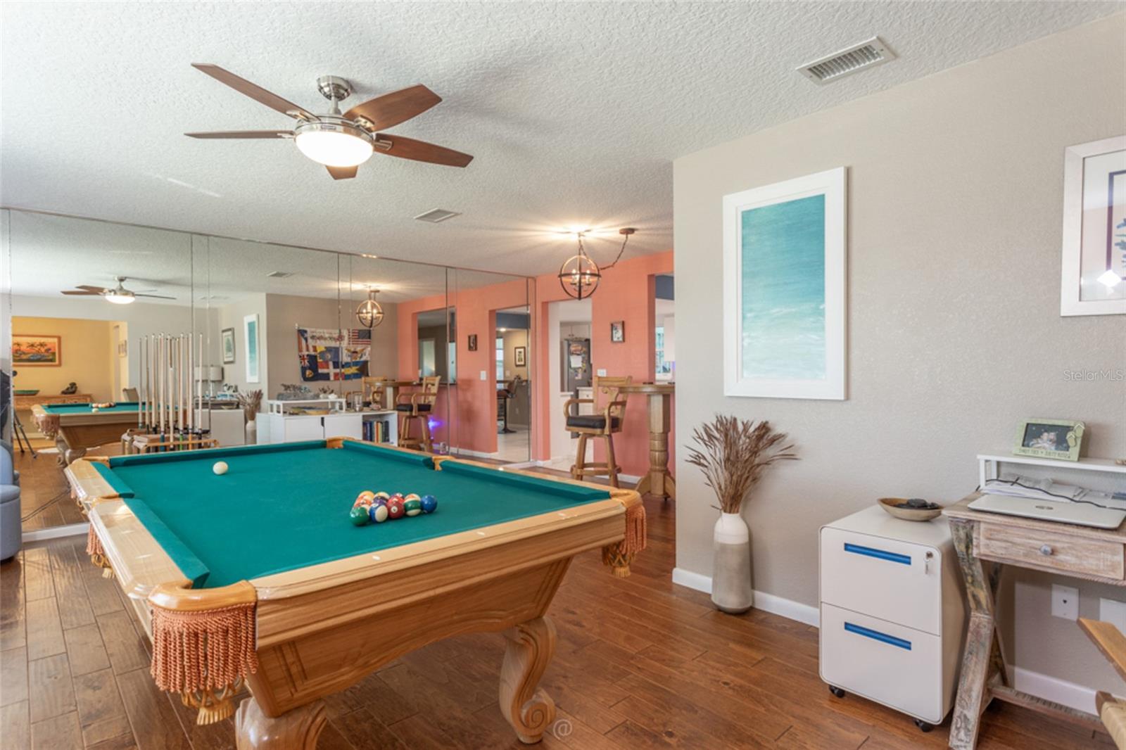 Image 15 of 66 For 11 Clearview Court S