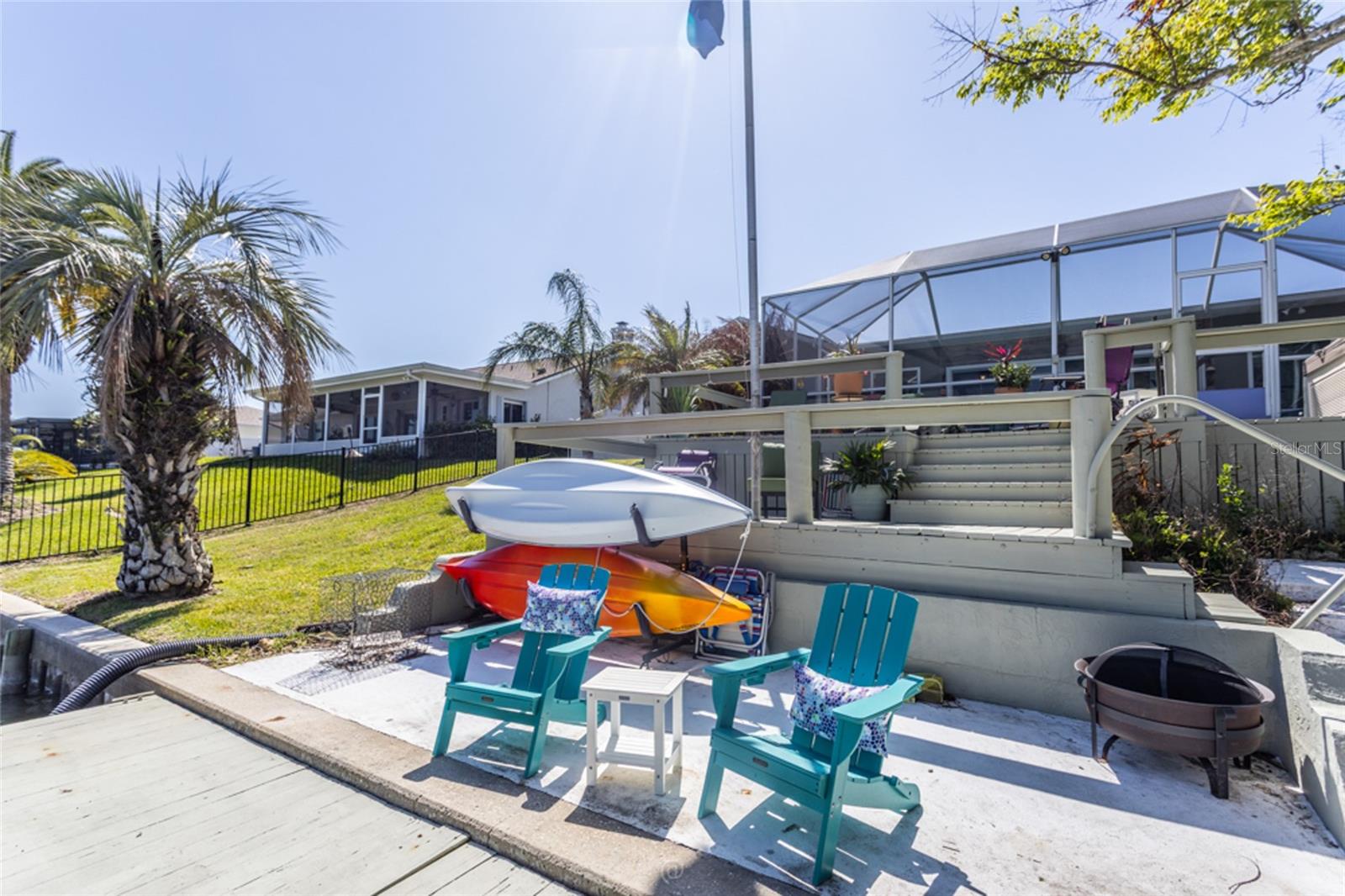 Image 37 of 66 For 11 Clearview Court S