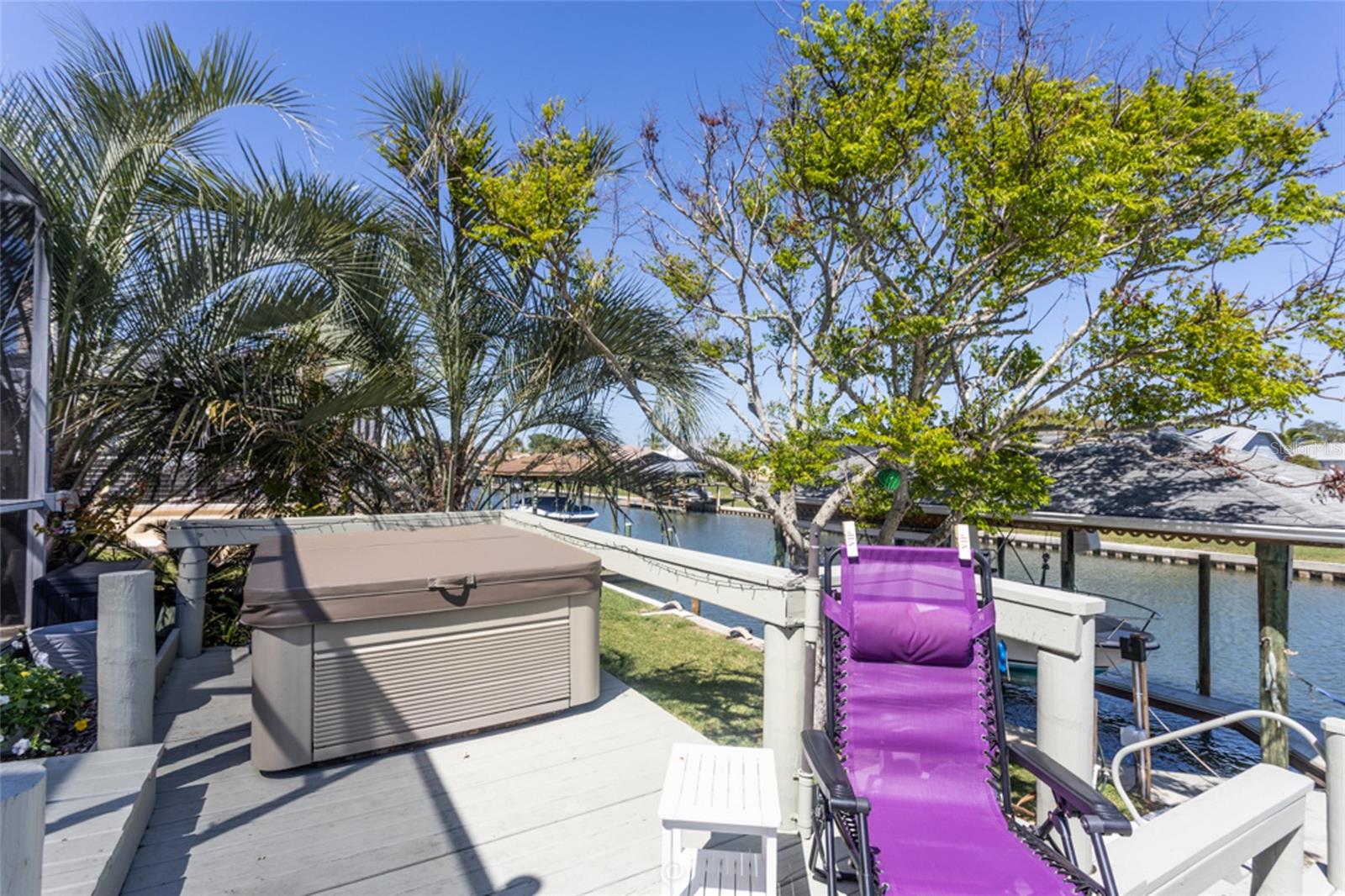 Image 41 of 66 For 11 Clearview Court S