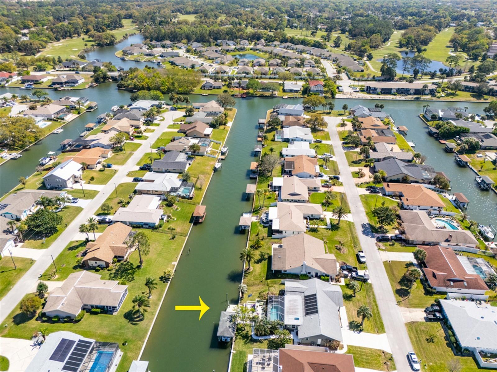 Image 51 of 66 For 11 Clearview Court S