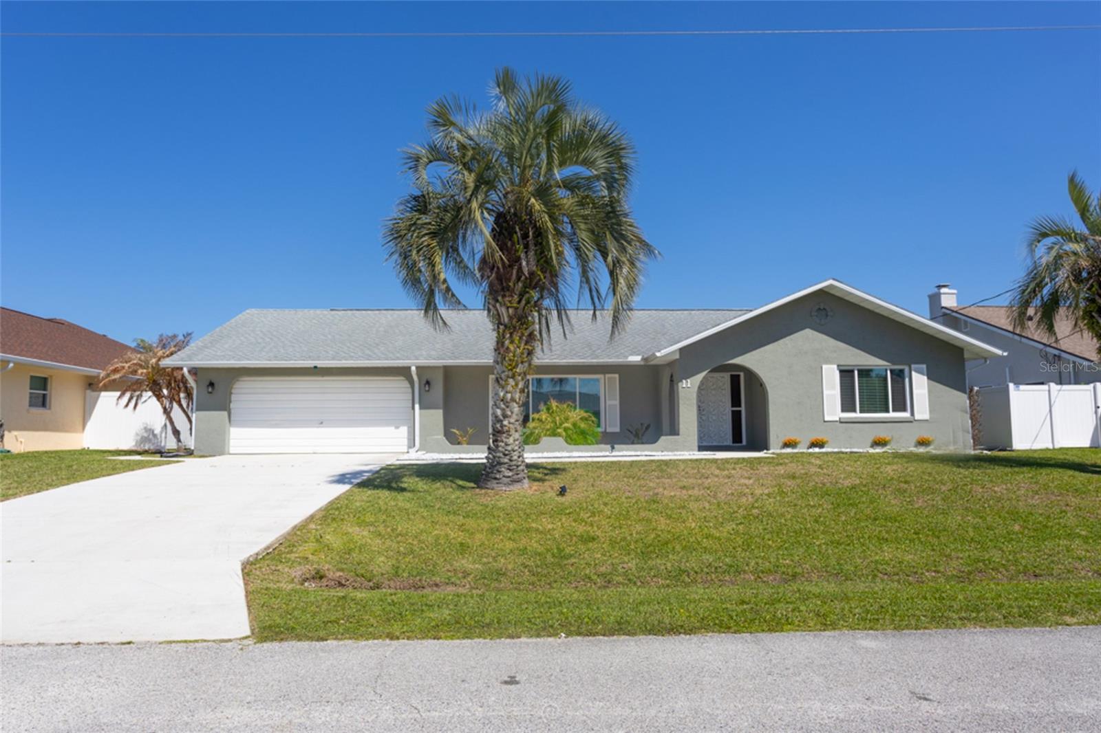 Image 57 of 66 For 11 Clearview Court S