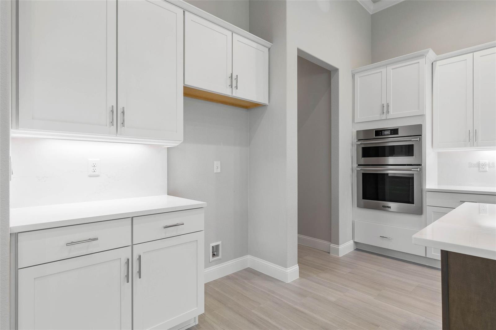 Image 13 of 69 For 230 Riverwalk Drive