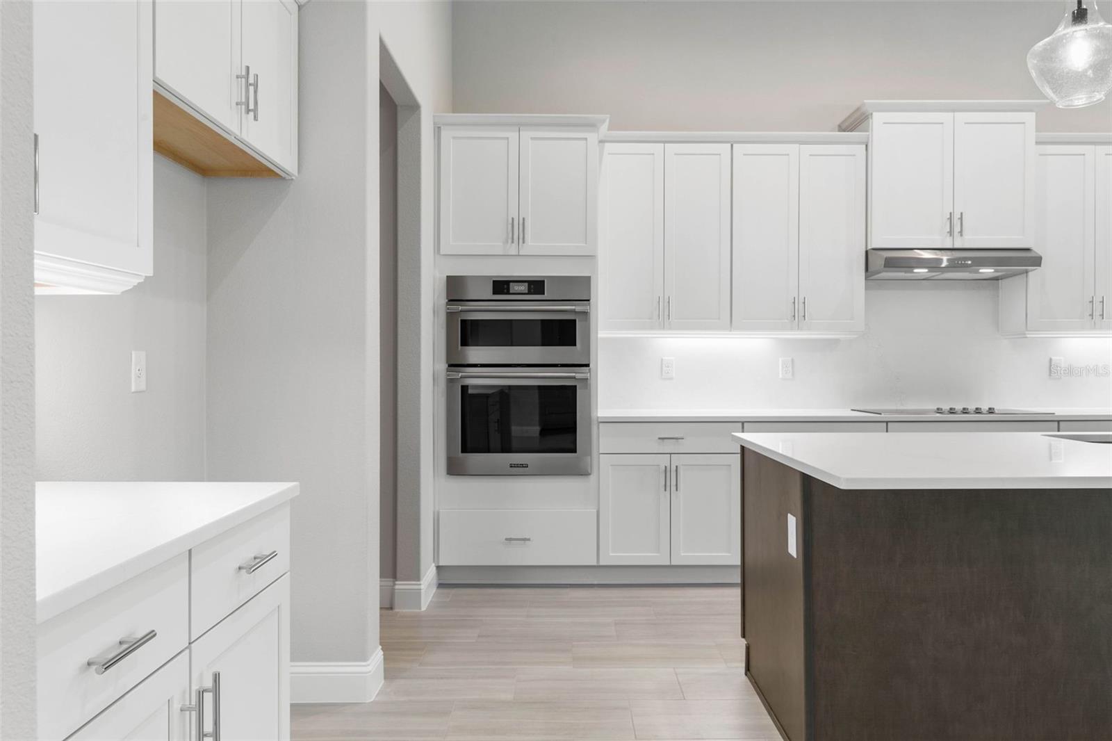 Image 14 of 69 For 230 Riverwalk Drive