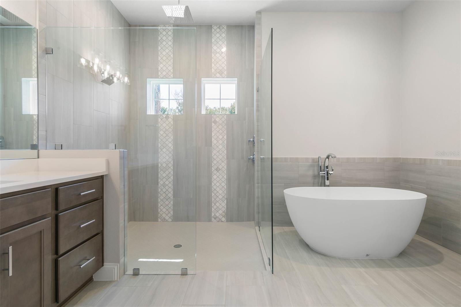 Image 27 of 69 For 230 Riverwalk Drive