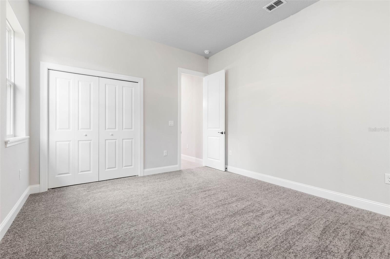 Image 40 of 69 For 230 Riverwalk Drive