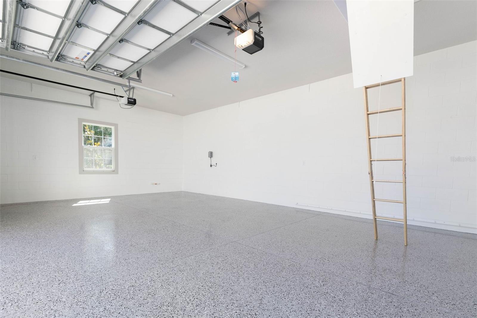 Image 45 of 69 For 230 Riverwalk Drive