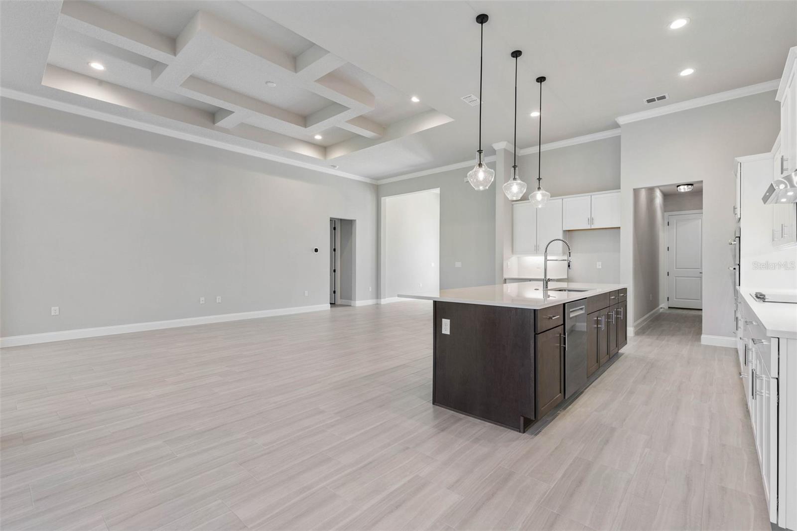 Image 9 of 69 For 230 Riverwalk Drive