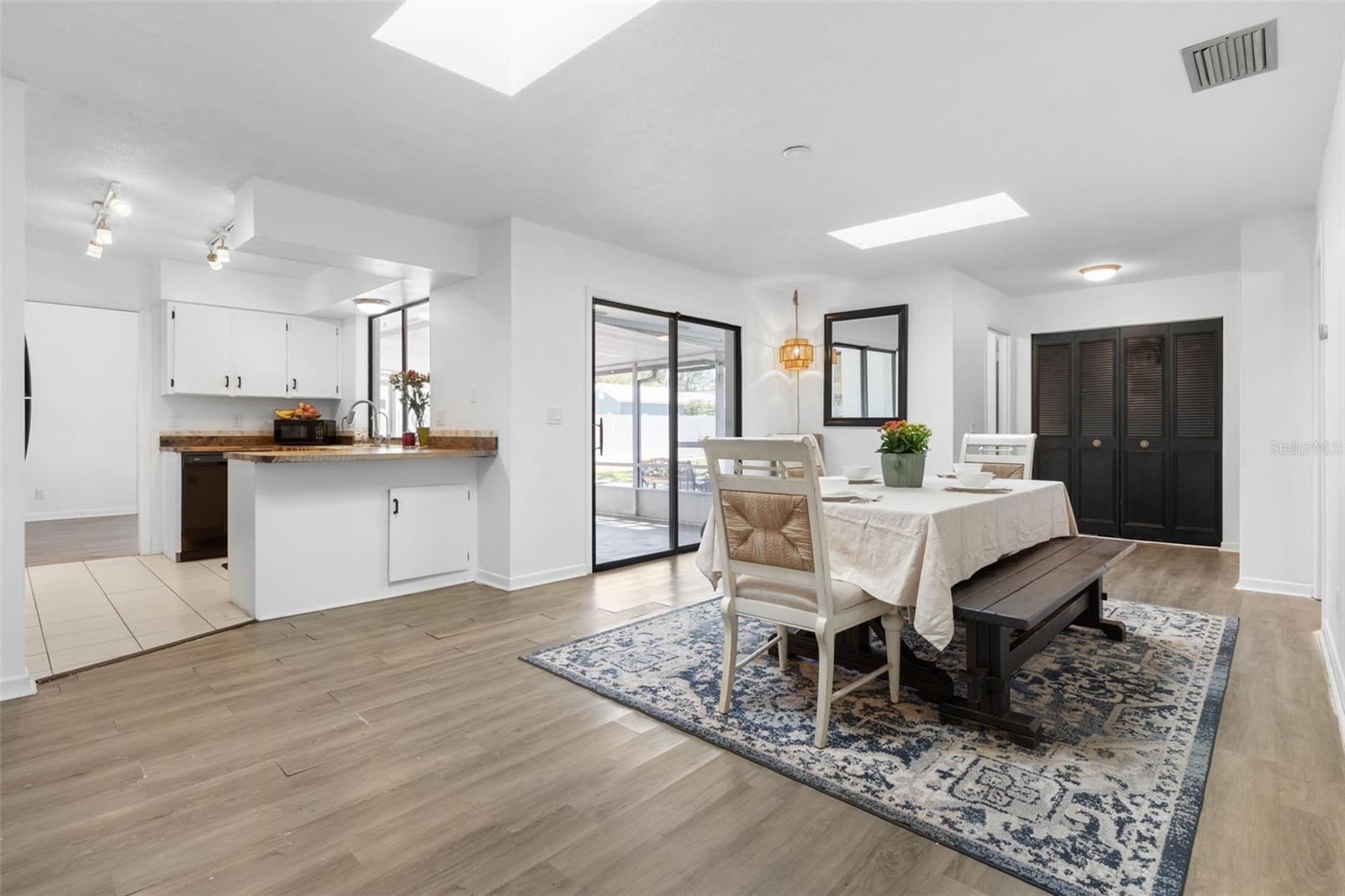 Image 10 of 43 For 46 Berkshire Lane