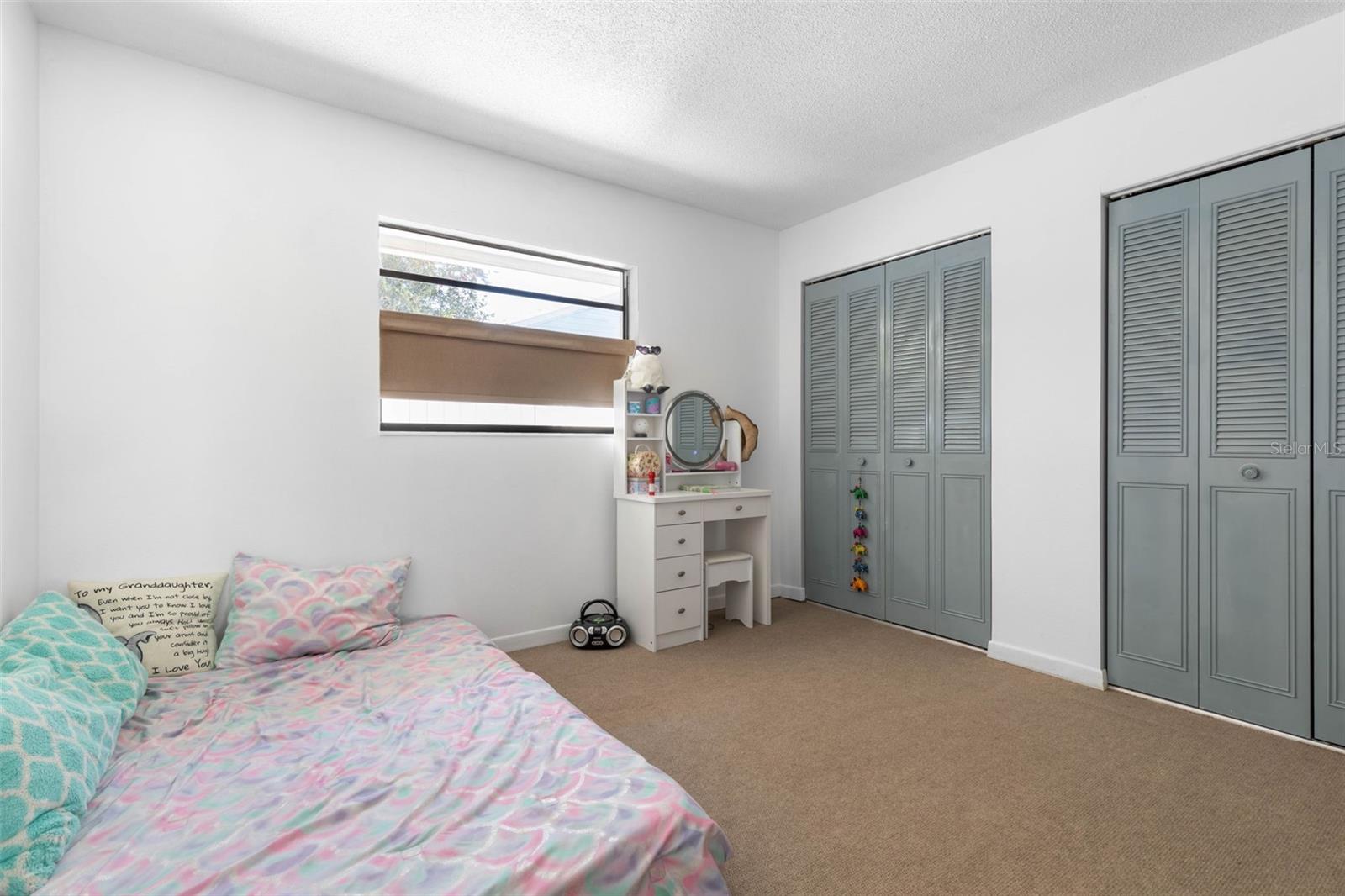 Image 20 of 43 For 46 Berkshire Lane