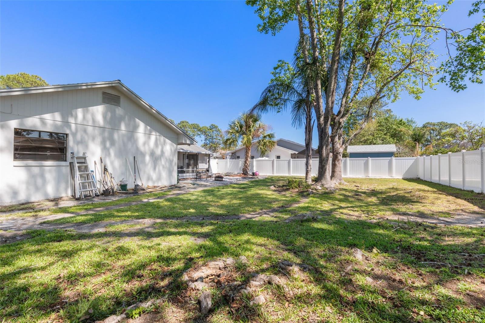 Image 33 of 43 For 46 Berkshire Lane