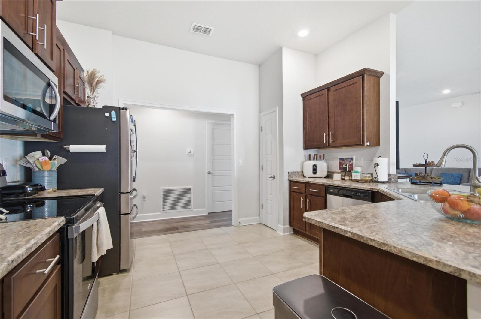 Image 14 of 53 For 80 Burning Bush Drive