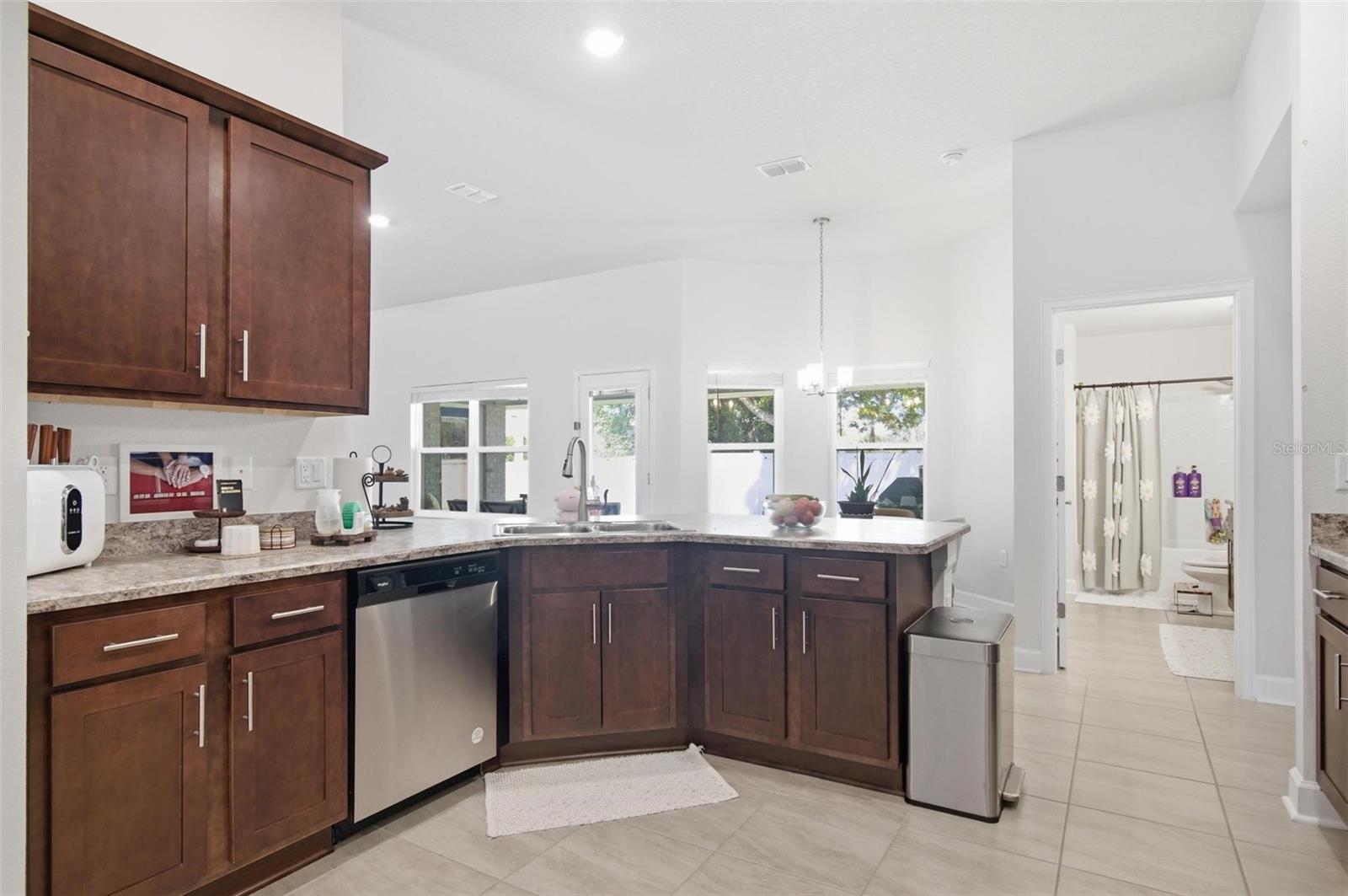 Image 17 of 53 For 80 Burning Bush Drive