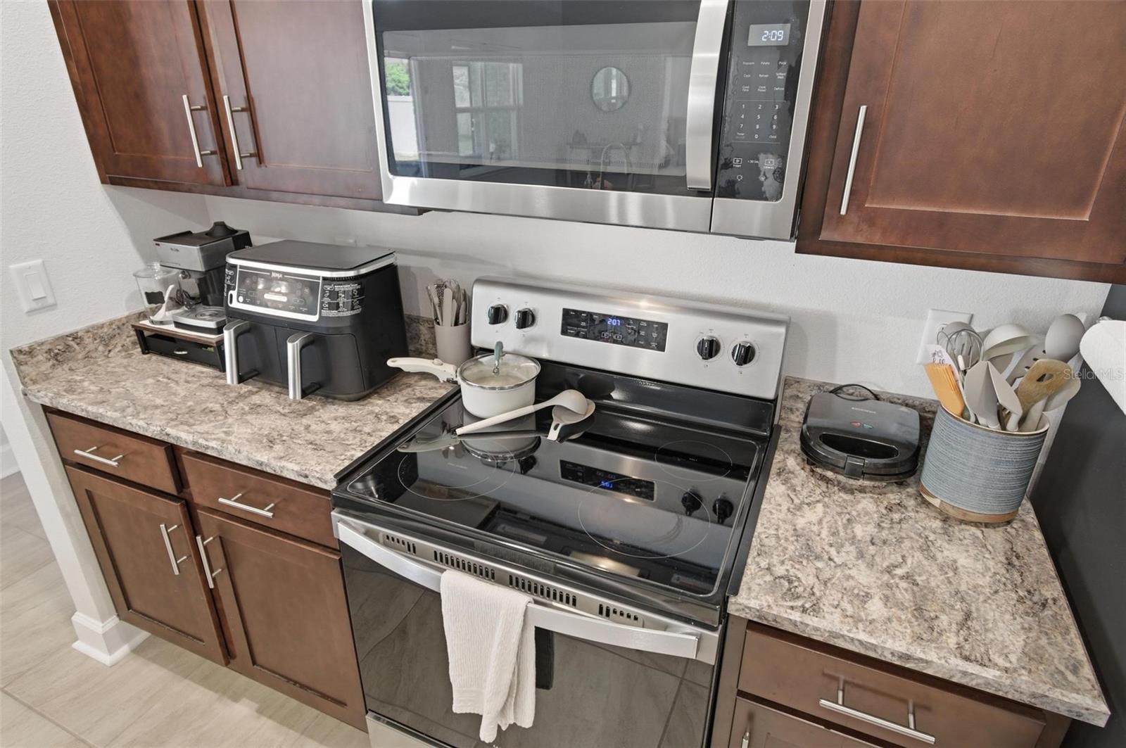 Image 21 of 53 For 80 Burning Bush Drive