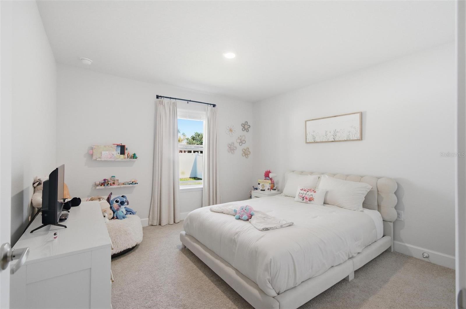 Image 34 of 53 For 80 Burning Bush Drive