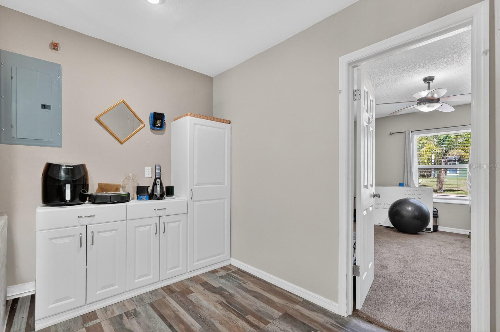 Image 13 of 31 For 262 Clara Vista Street