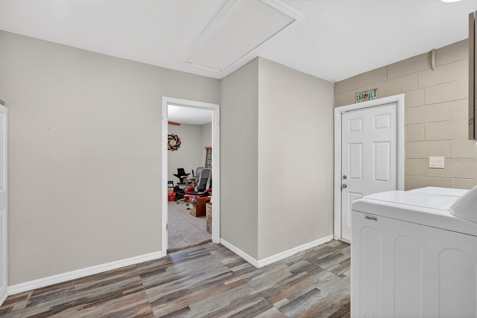 Image 15 of 31 For 262 Clara Vista Street