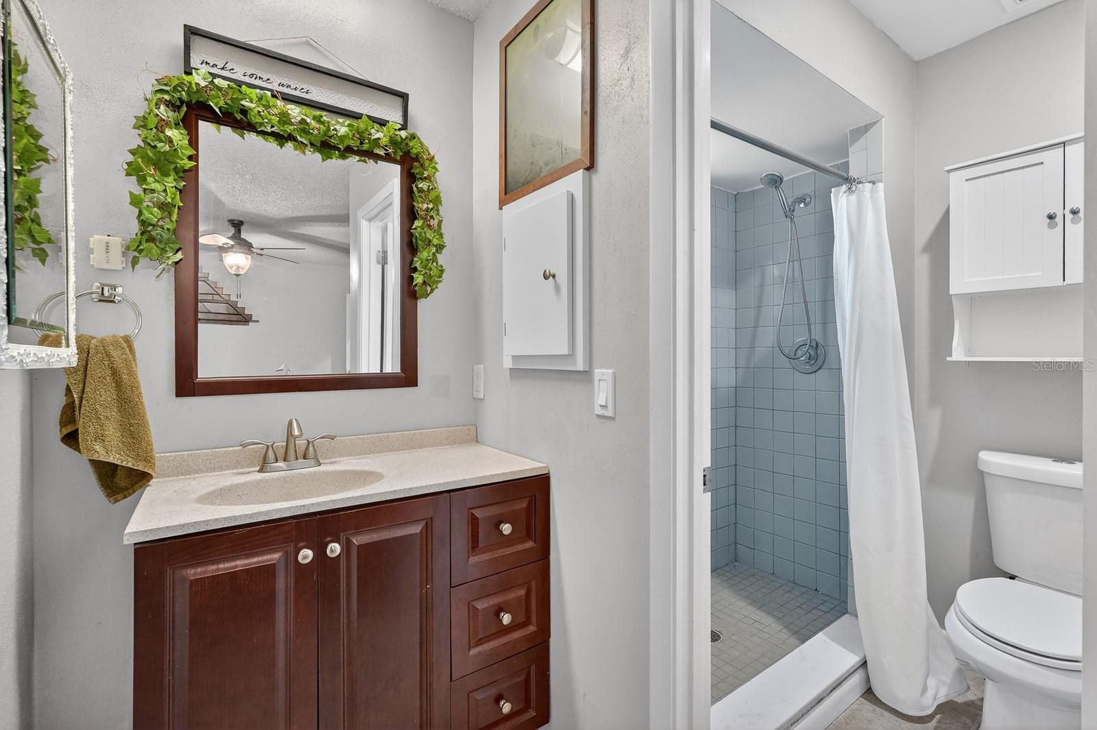 Image 19 of 31 For 262 Clara Vista Street