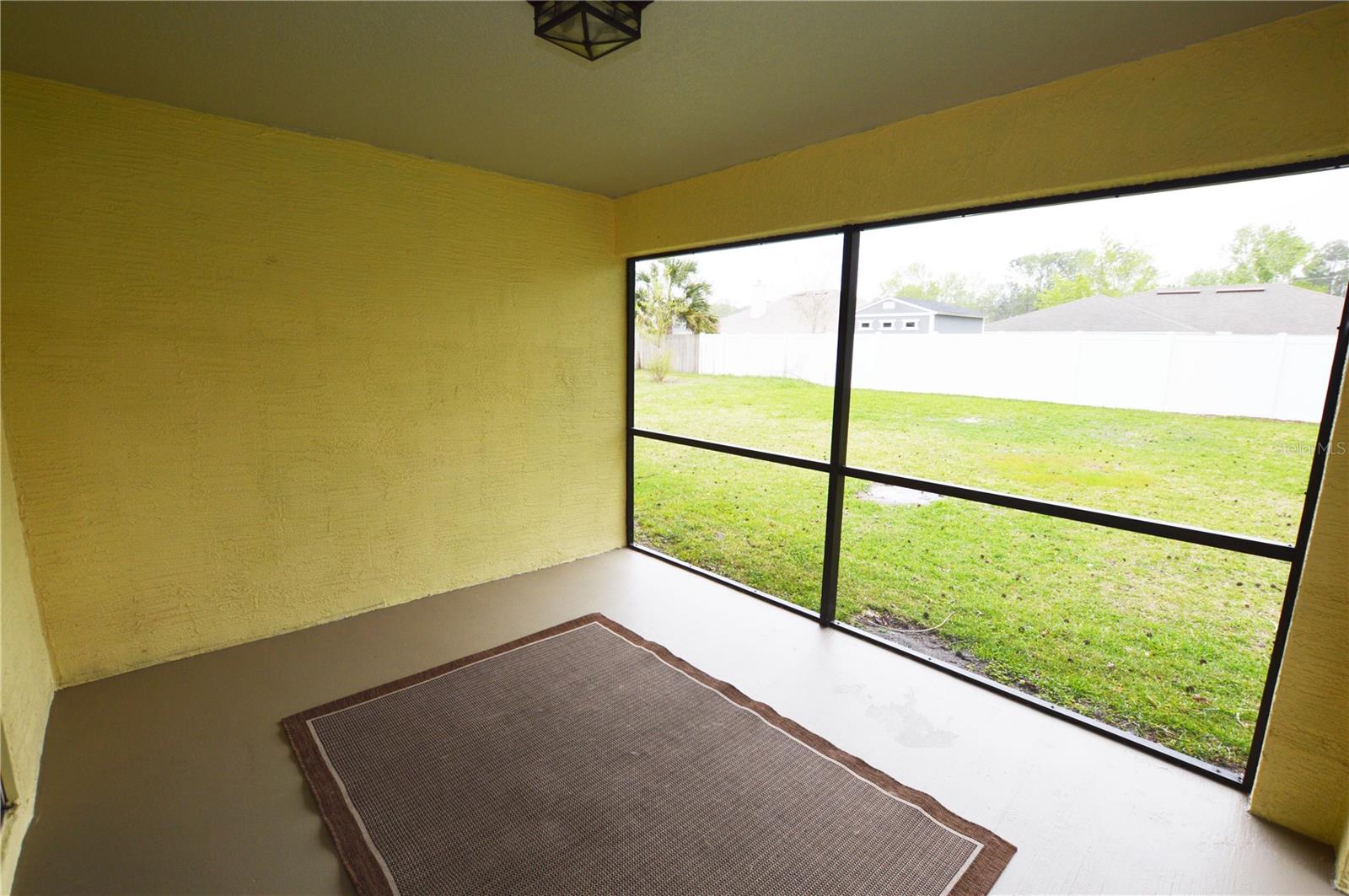 Image 20 of 25 For 18 Pittwick Lane