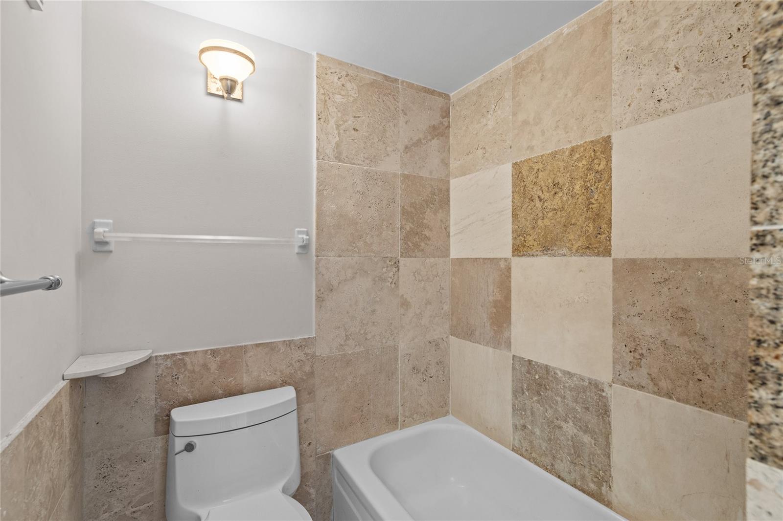 Image 18 of 50 For 829 1st Street S 3b