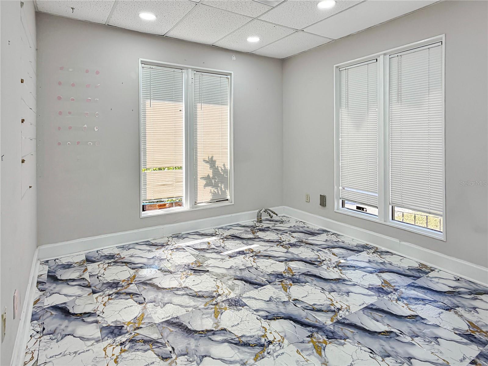 Image 15 of 23 For 4131 University Boulevard S 5