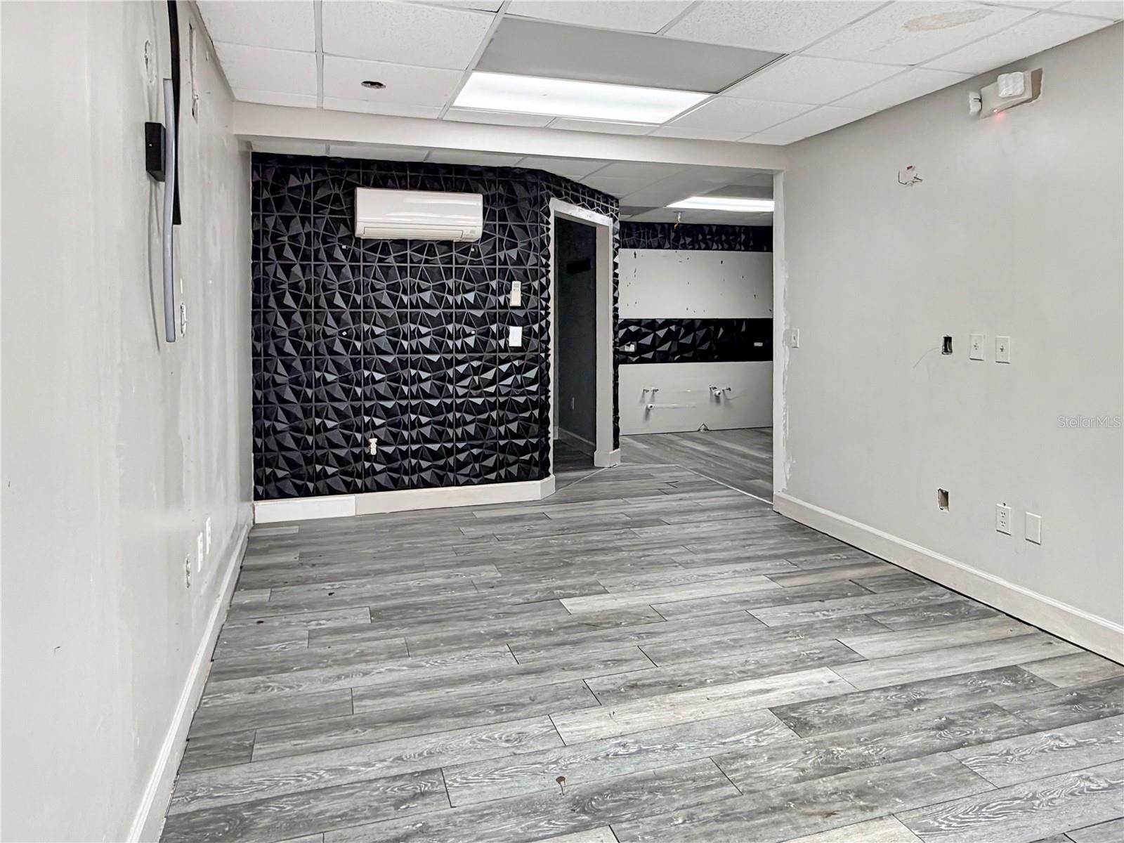 Image 17 of 23 For 4131 University Boulevard S 5