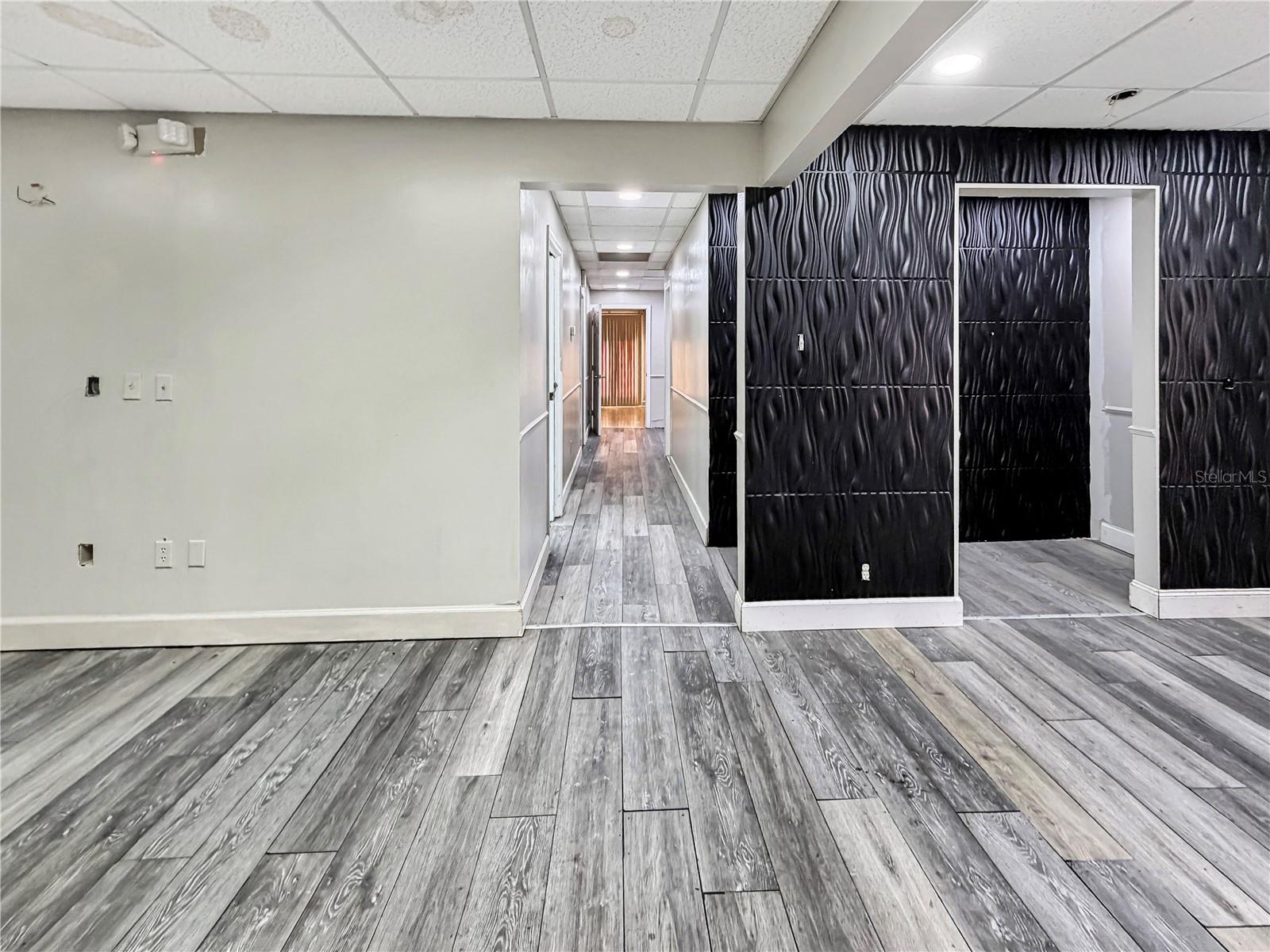 Image 18 of 23 For 4131 University Boulevard S 5