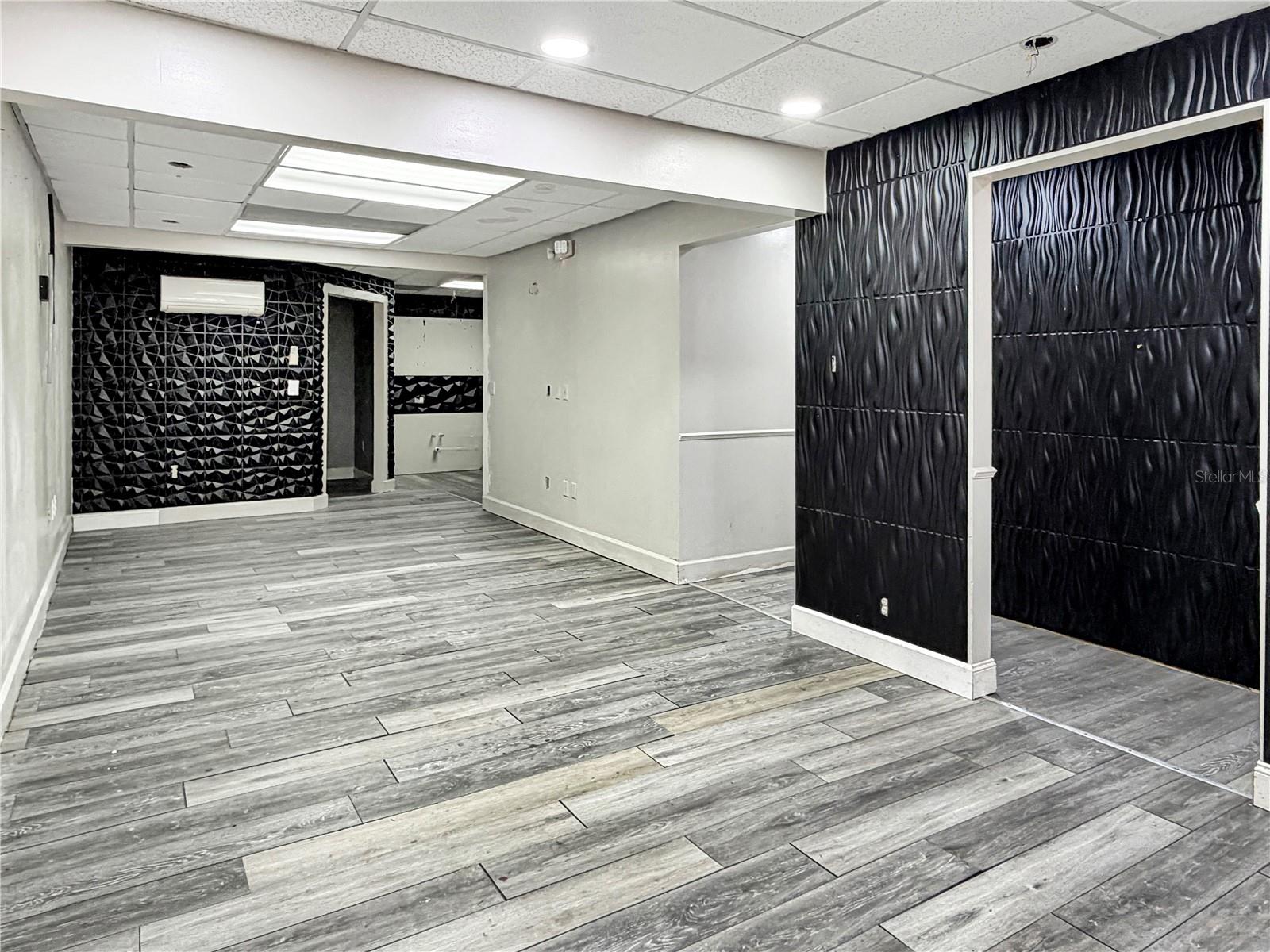 Image 6 of 23 For 4131 University Boulevard S 5