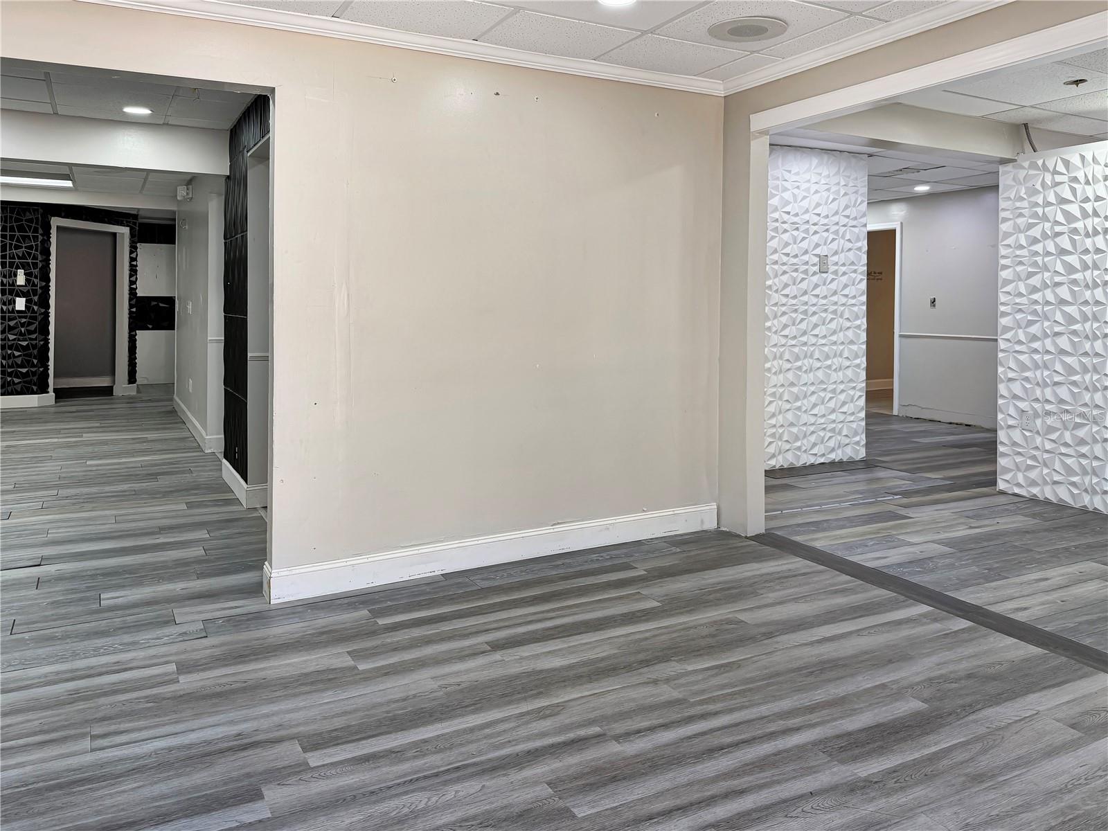 Image 7 of 23 For 4131 University Boulevard S 5