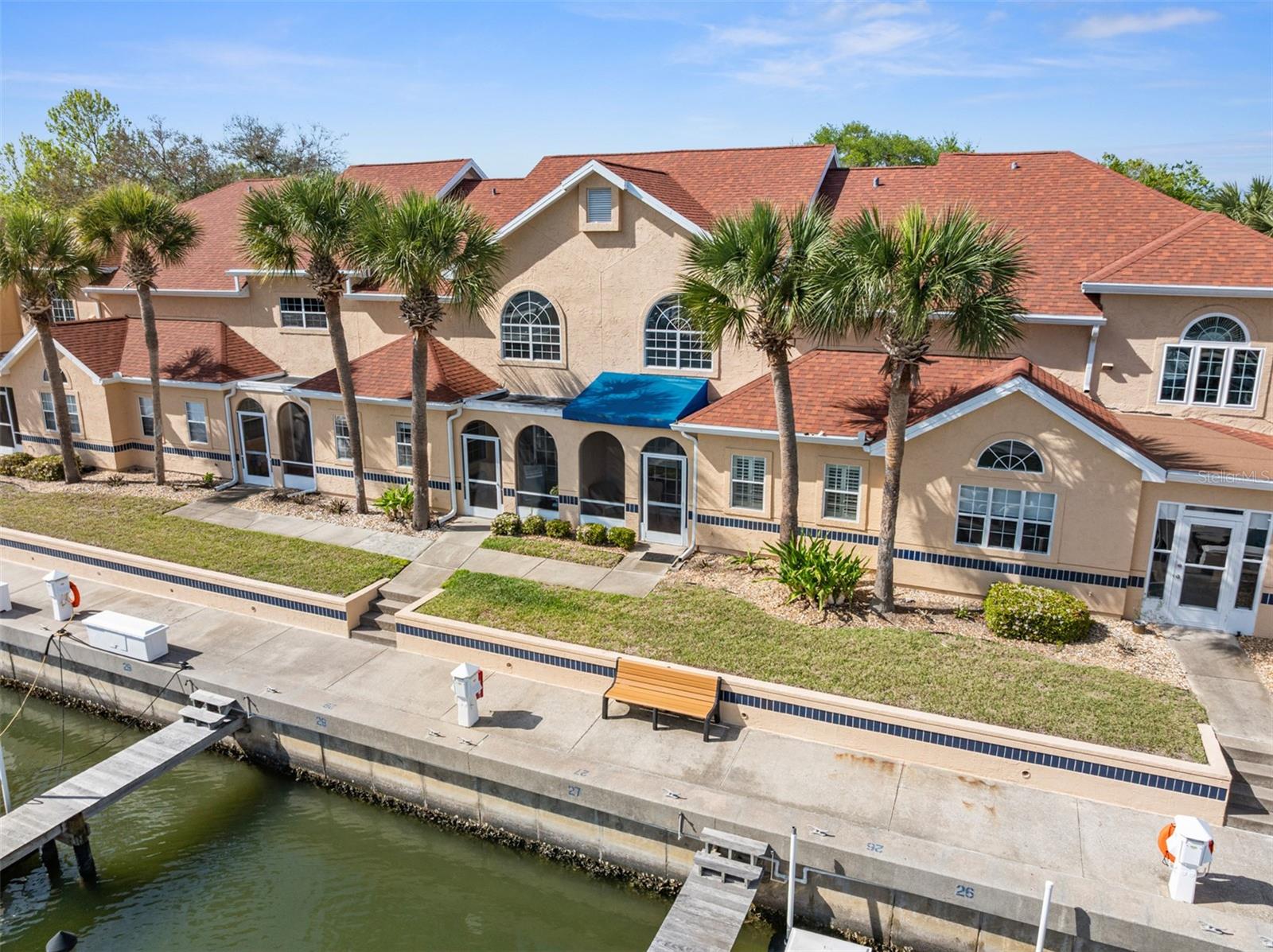 Image 40 of 65 For 37 Captains Walk 37