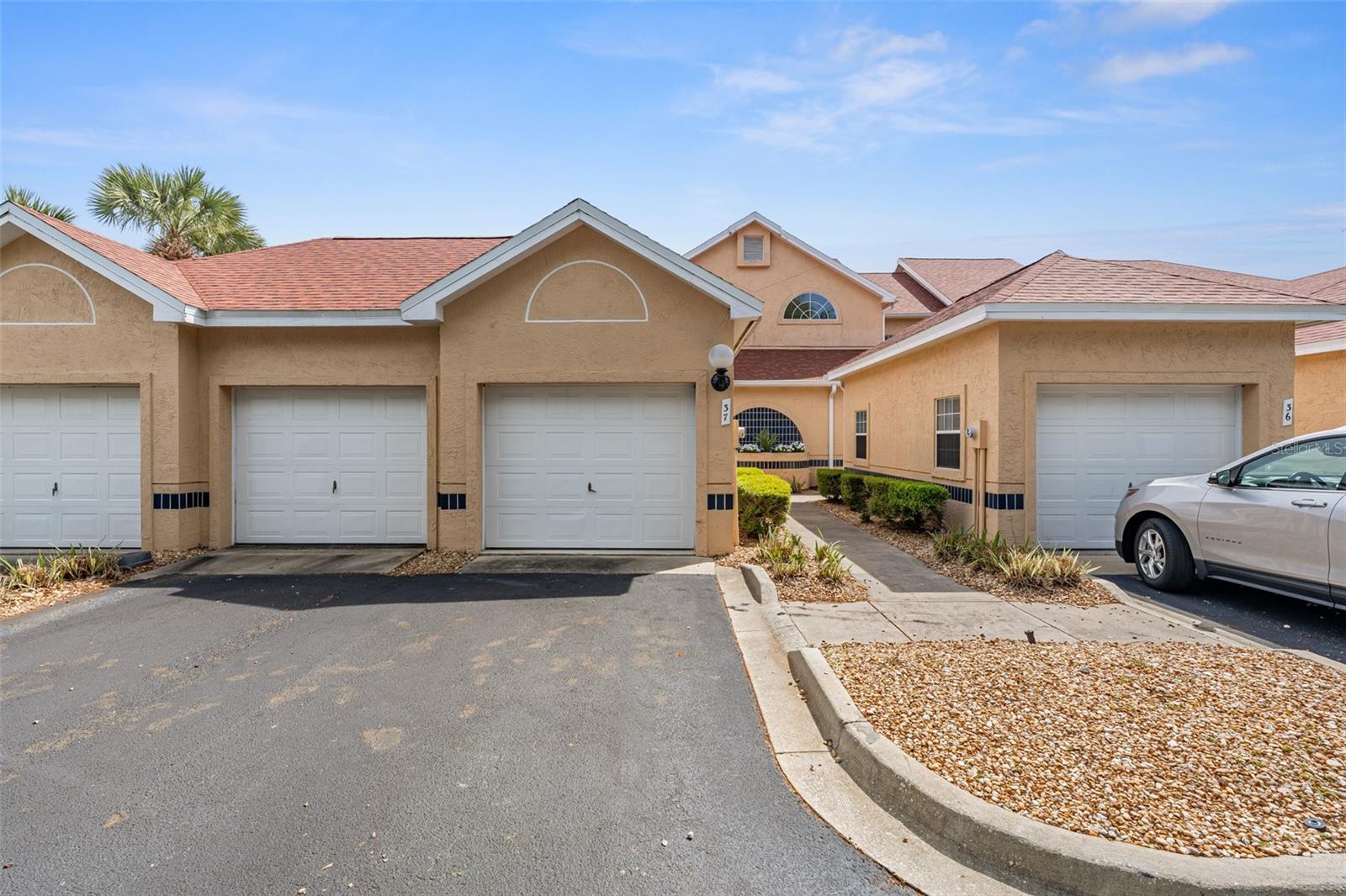 Image 44 of 65 For 37 Captains Walk 37