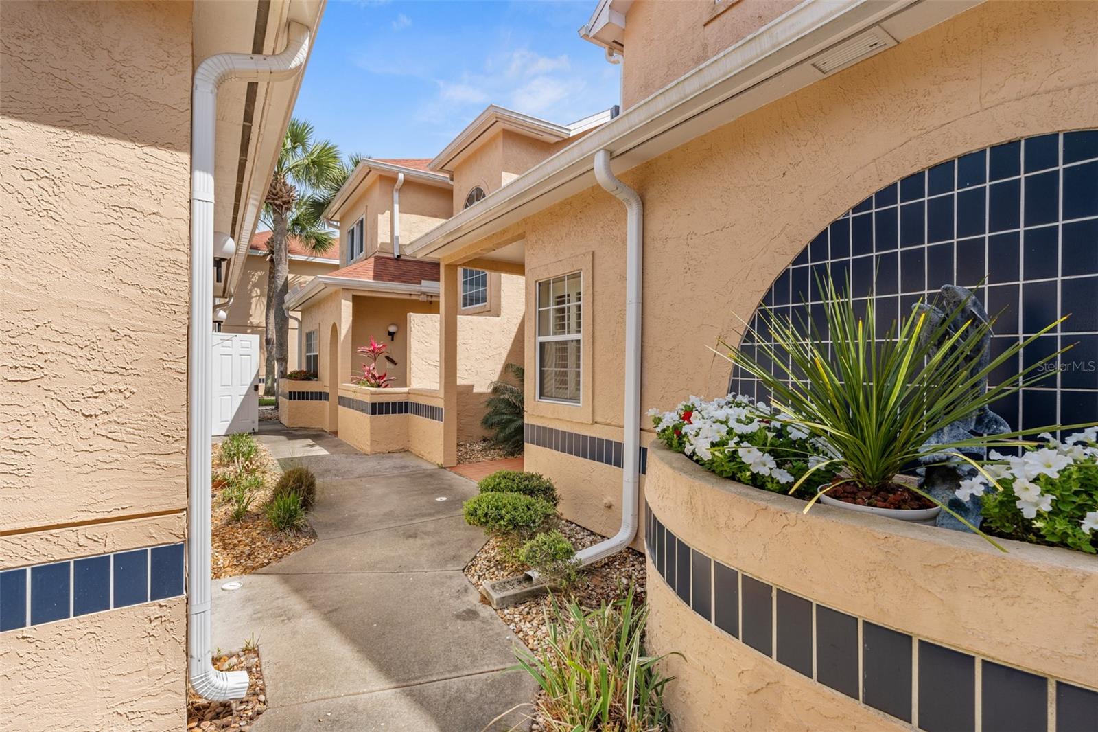 Image 64 of 65 For 37 Captains Walk 37