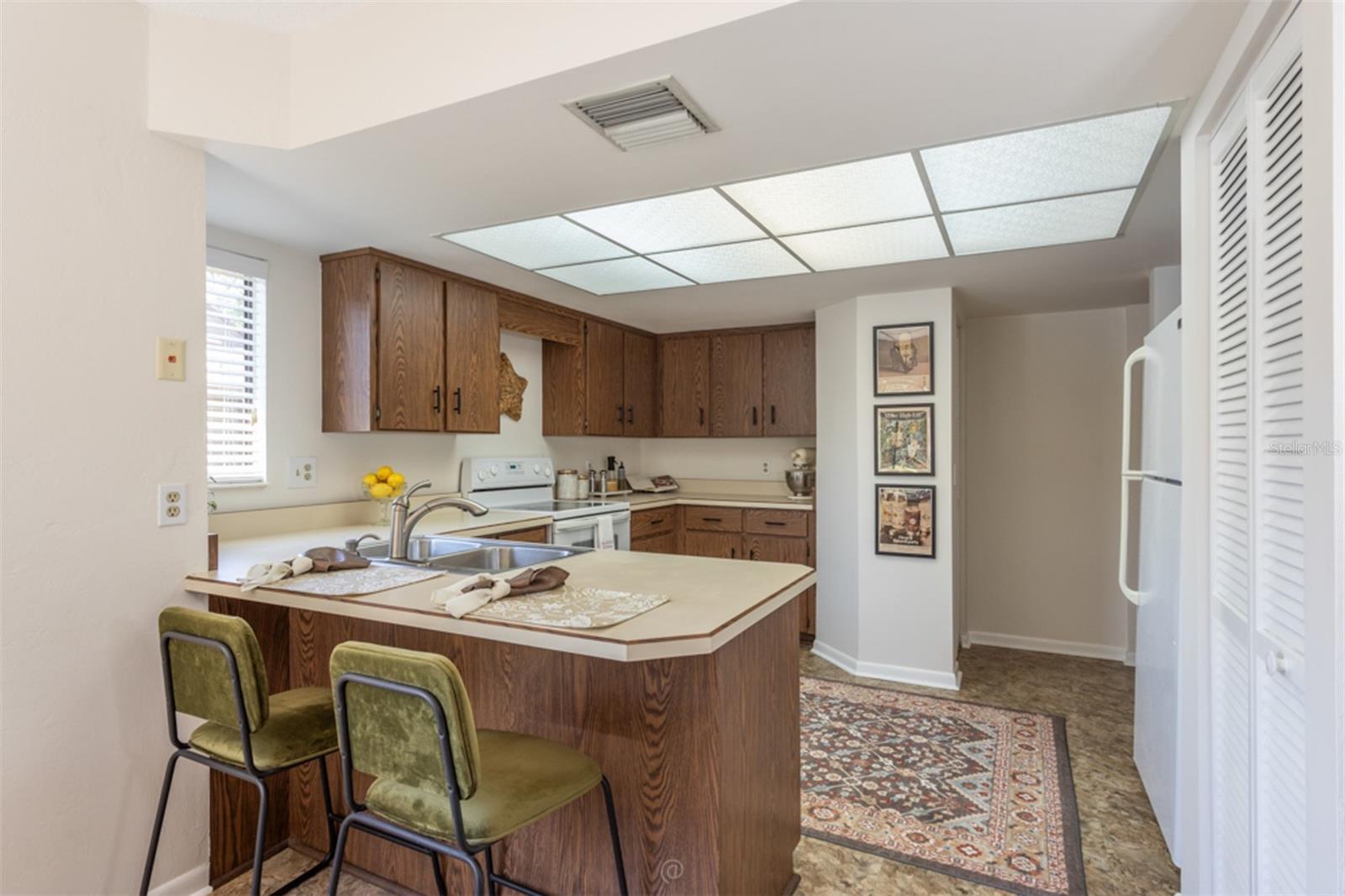 Image 17 of 52 For 6 Salisbury Court 6