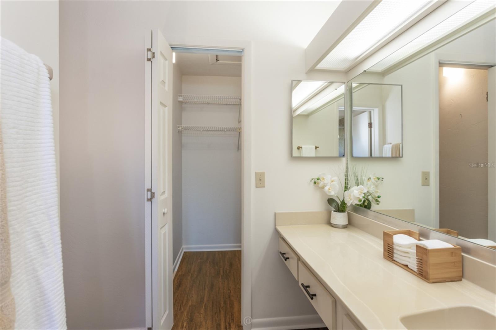 Image 24 of 52 For 6 Salisbury Court 6